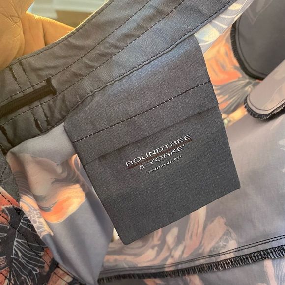 ROUNDTREE & YORKE men Board shorts(88) - Picture 4 of 12